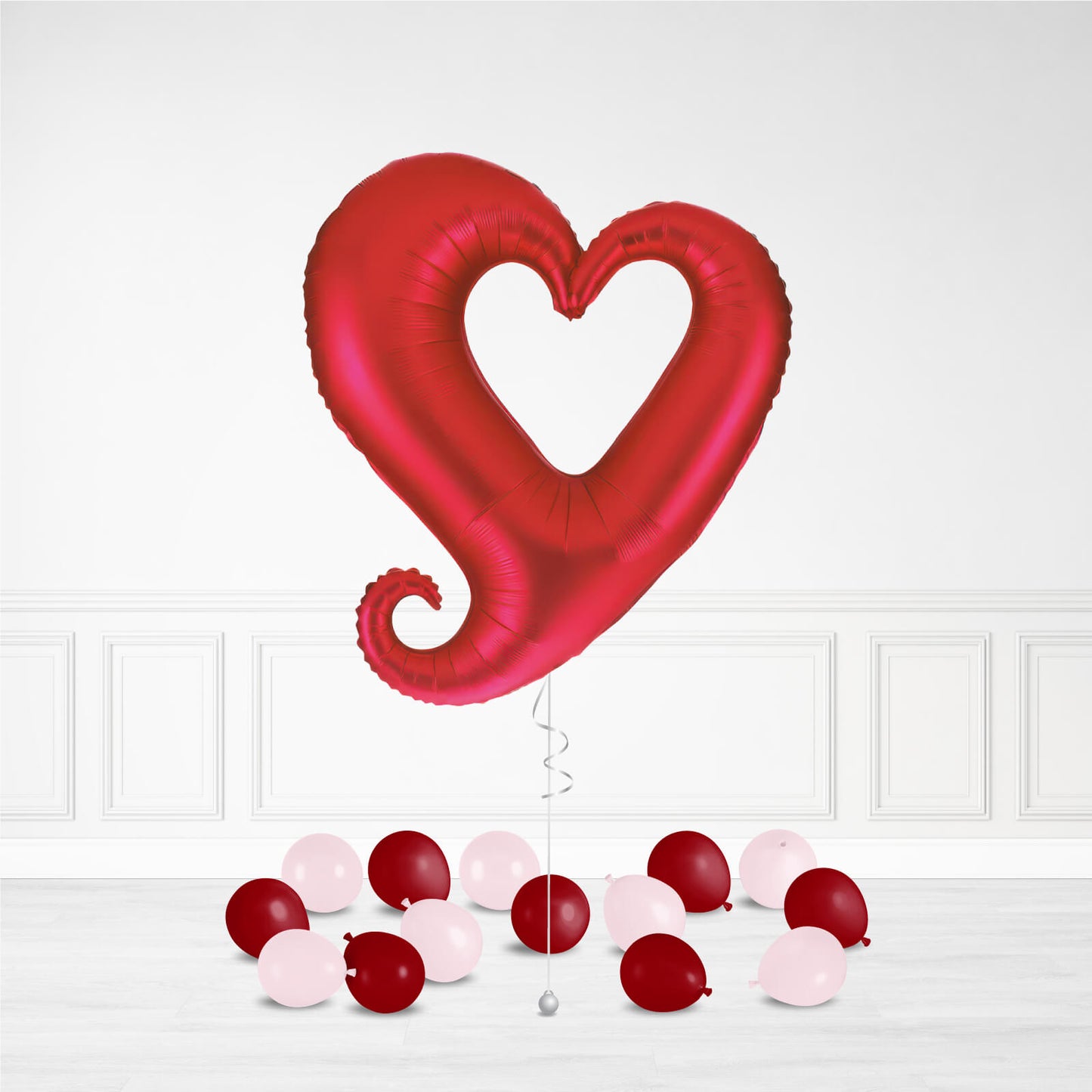 Chain of Hearts Balloon